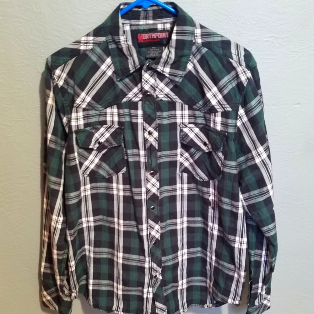 Mens large Nortpoint western style button down shirt.